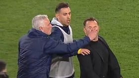Reunião de emergência por Mourinho