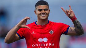 Oliveirense regressa às vitórias frente ao Benfica B com exibição de luxo de João Paulo Queiroz