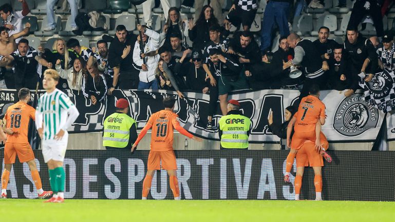 A questão? Quantas vidas tem a pantera... (crónica)
