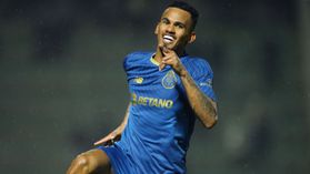 Destaques do FC Porto: Galeno aponta canhões de Portimão a Londres