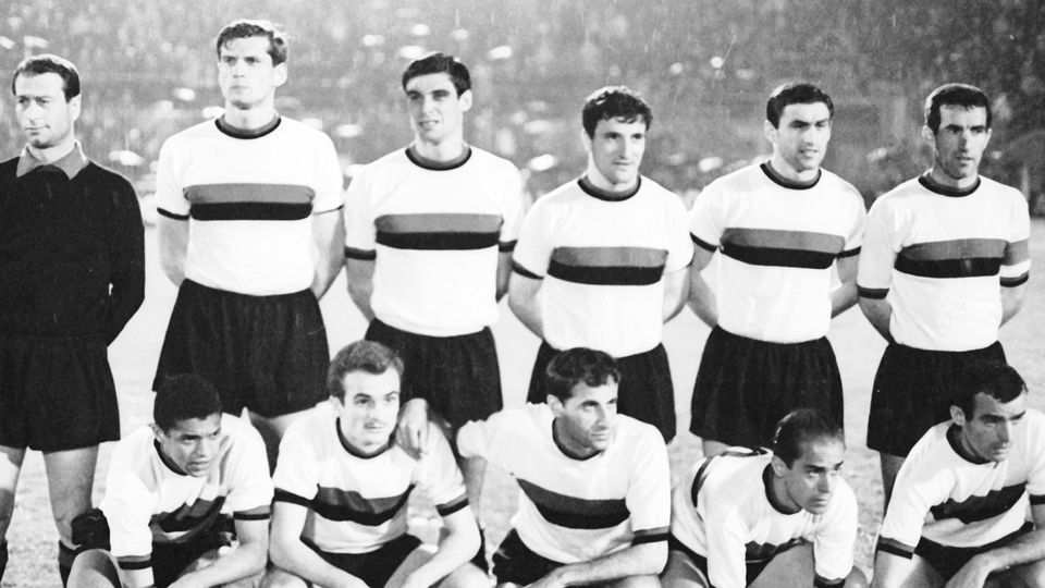 Equipa do Inter que defrontaria o Benfica a 27 de maio de 1965 na final da Taça dos Campeões. FOTO A BOLA
