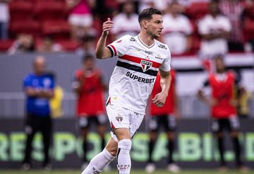 São Paulo quer renovar com ex-Sporting