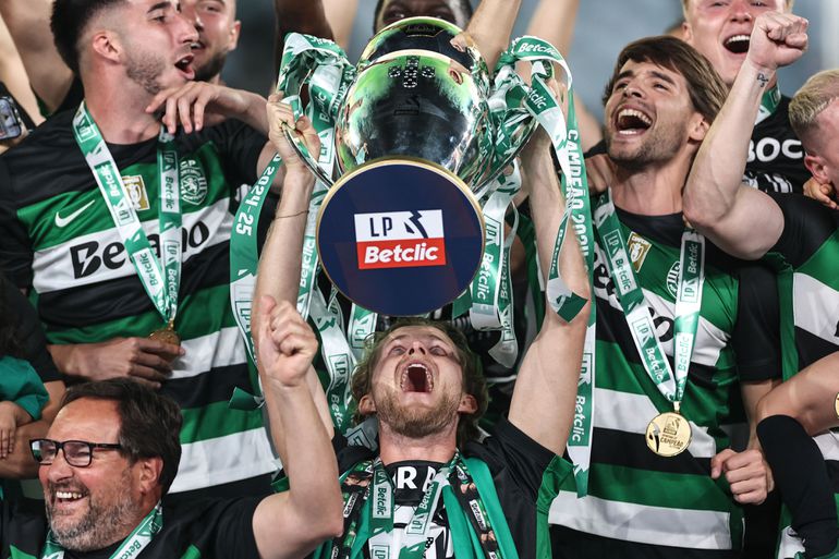 Há uma pista sobre quem 'roubou' a taça de campeão do Sporting