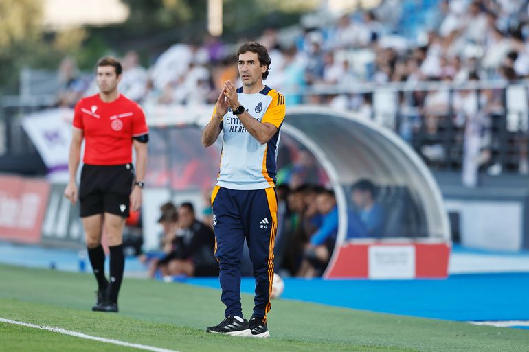 Real Madrid oficializa saída de Raúl