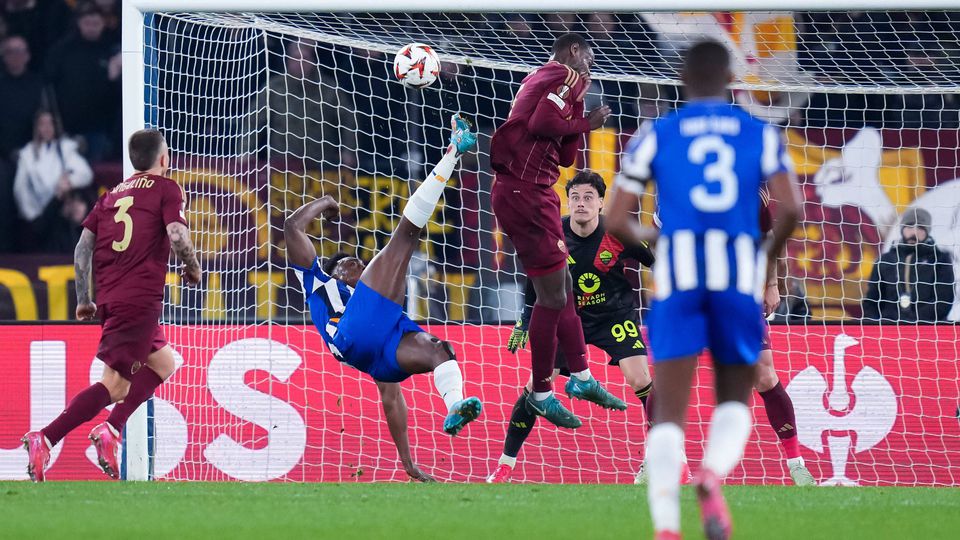 FC Porto: Golo de Samu entre os 10 melhores da Liga Europa