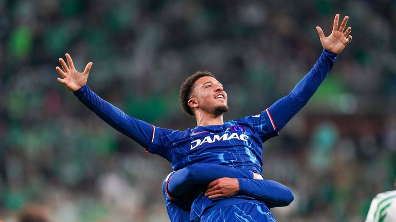 Mercado: Chelsea discute salário com jogador do Man. United