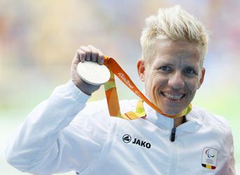 Srdcervúci príbeh, Belgičanka chce po Riu opustiť svet