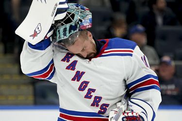Slováci v NHL: Halák nevychytal výhru ani do tretice, Regendu poslali opäť na tribúnu