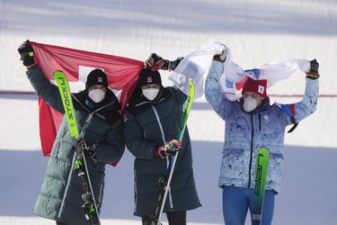 ZOH 2022: Švajčiarske double v skikrose, Regez aj Fiva si vybojovali premiérové olympijské medaily