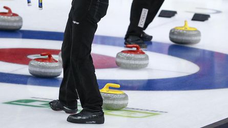 Slovenky na ME v curlingu spoznali trpkosť prehry. Semifinále majú isté