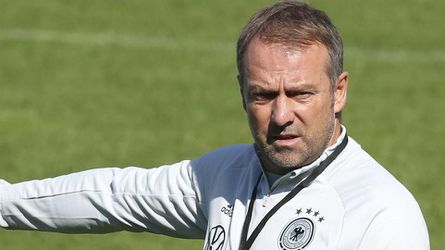 Tréner veľa experimentuje a Nemecko nevyhráva. Zatiaľ má dôveru futbalového zväzu