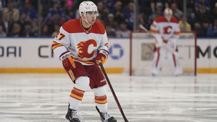Skvelé správy pre budúcnosť Calgary. Spoluhráč Martina Pospíšila podpísal dlhodobú zmluvu