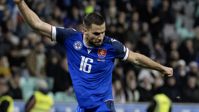Otcovská rada pre Dávida Hancka. Mal by zostať v európskom futbale alebo si radšej naplniť vrecká?