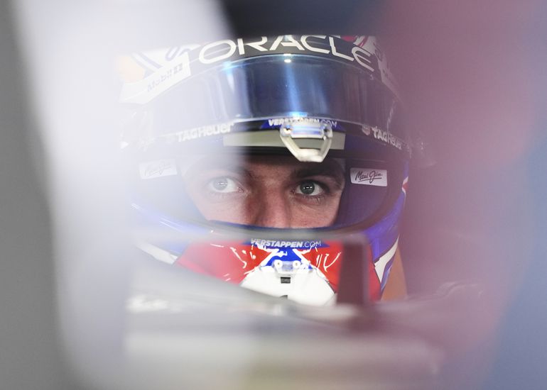 Pravidlá musia dodržiavať aj šampióni. Ako Max Verstappen premenil test na šialenstvo