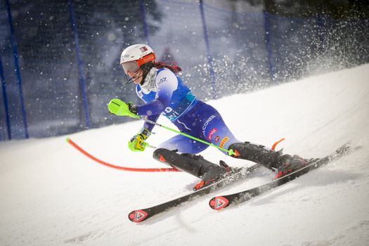 Objatie od Mikaely Shiffrinovej a sila v myšlienkach. Talianka štartovala v Levi 20 dní po smrti sestry