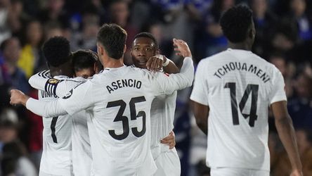 Real je ochotný využiť všetky zbrane a nezastaví sa pred ničím. Rozhodcovia čelia tvrdým útokom