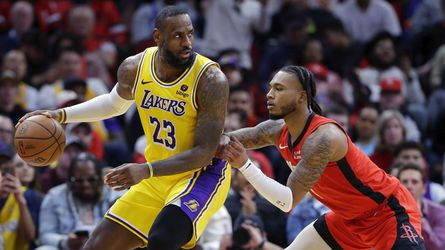 NBA: Hviezda ligy nechce opustiť svoj klub. LeBron nebude žiadať o výmenu, informoval agent