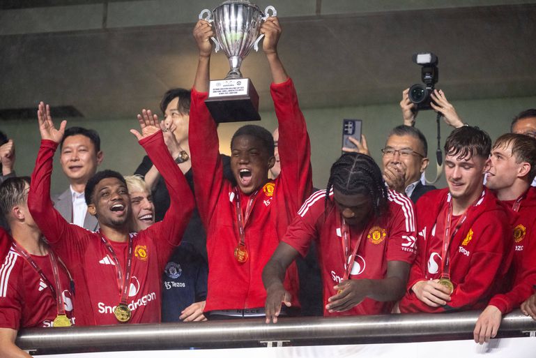 Nie je to vtip! Manchester United zakončil sezónu ziskom trofeje. V Hongkongu...