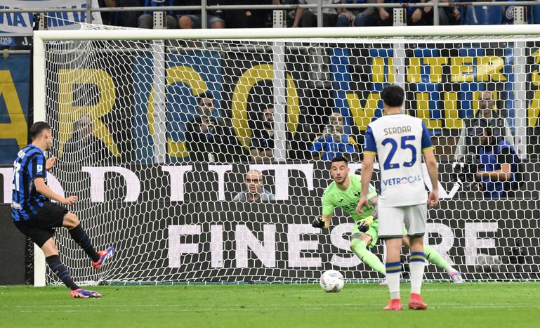 Inter slavio sa bele tačke i nastavlja poteru za Napolijem! /VIDEO/