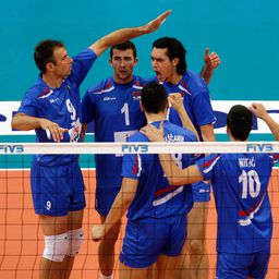Legendarni kapiten se u suzama oprostio od reprezentacije, a hoće li i njegov sin igrati za Srbiju? /VIDEO/
