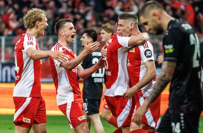 Ispisana istorija u Nemačkoj! Union i dogodine u Bundesligi, Srbin dao dva gola Štutgartu /VIDEO/