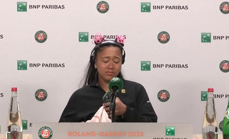 Naomi Osaka na konferenciji za medije posle eliminacije sa Rolan Garosa