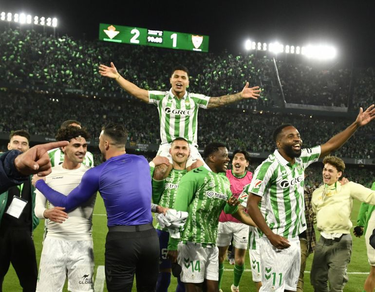 Tri godine su čekali na ovo: Betis srušio Sevilju u gradskom derbiju! /VIDEO/